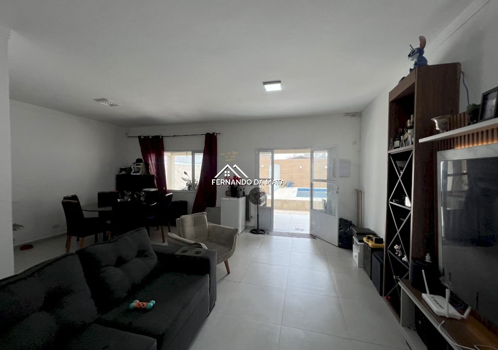 Imagem imóvel Casa em Mongaguá com 4 dormitórios