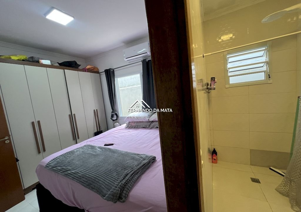 Imagem imóvel Casa em Mongaguá com 4 dormitórios