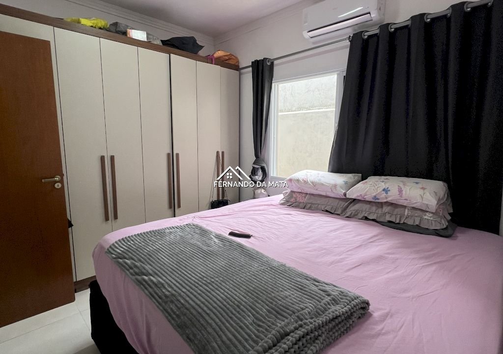 Imagem imóvel Casa em Mongaguá com 4 dormitórios